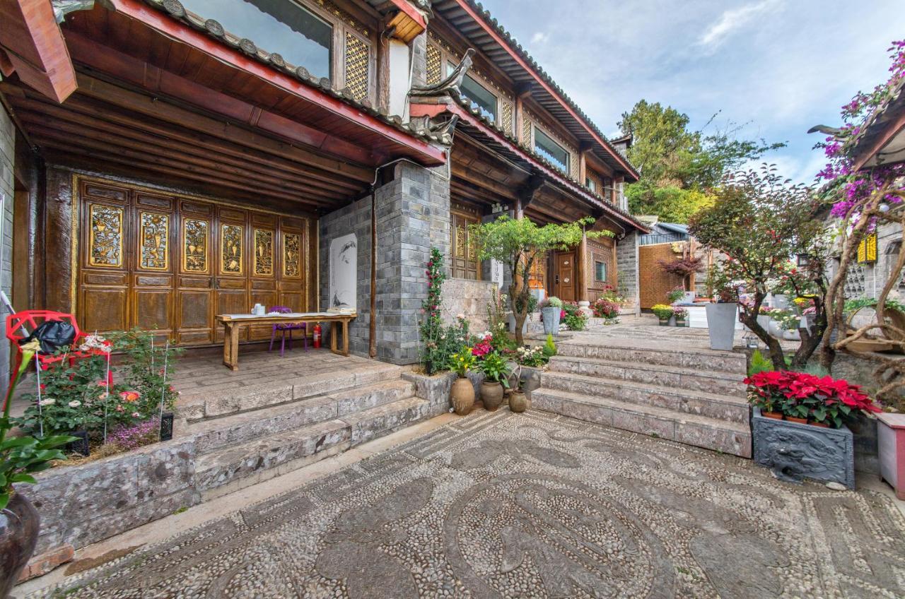 Lijiang Ancient Town Mountain View Guest House Экстерьер фото