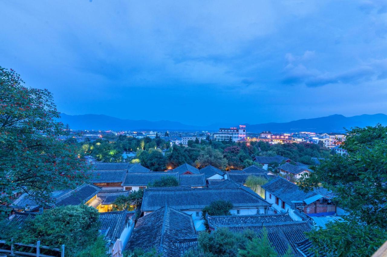 Lijiang Ancient Town Mountain View Guest House Экстерьер фото